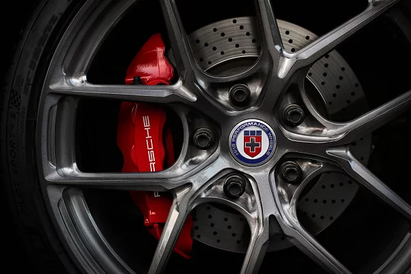 Фото дисков HRE P101SC Глянцевый темный лак на Porsche 911 VII