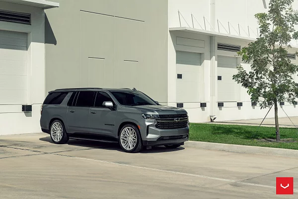 Фото дисков Vossen HF6-5 Серебро на Chevrolet Suburban XII