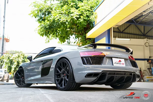 Фото дисков Vossen CG-204 Черный матовый на Audi R8 (4S)