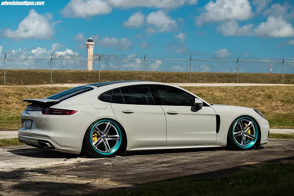 Фото дисков HRE S207H Сатиновый тонированный лак на Porsche Panamera II