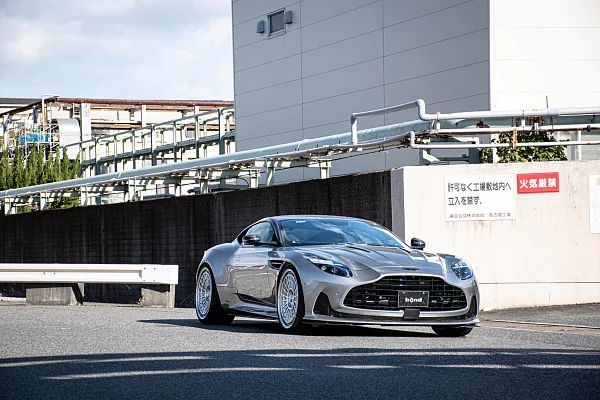 Фото дисков HRE 515 GTM Глянцевый лак на Aston Martin DB12