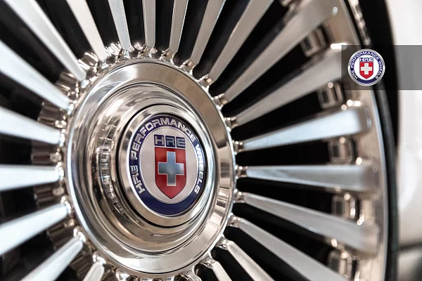 Фото дисков HRE L103M Глянцевый лак на Range Rover III