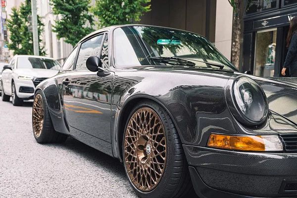 Фото дисков HRE 501M Глянцевая бронза на Porsche 911 III