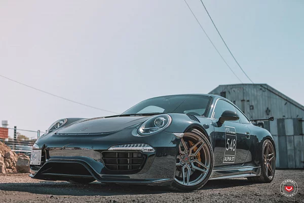 Фото дисков Vossen M-X1 Сатиновая шампань на Porsche 911 VII