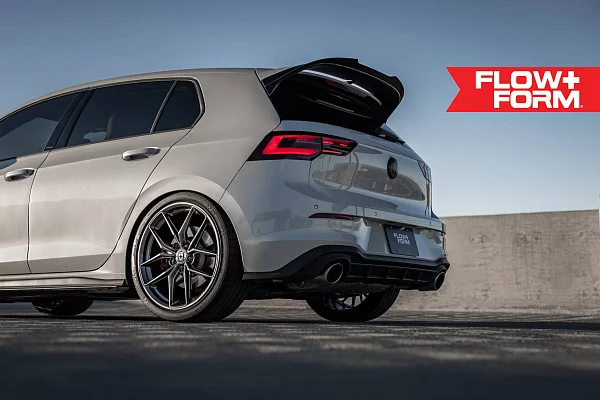 Фото дисков HRE FF21 Серебро на Volkswagen Golf VIII