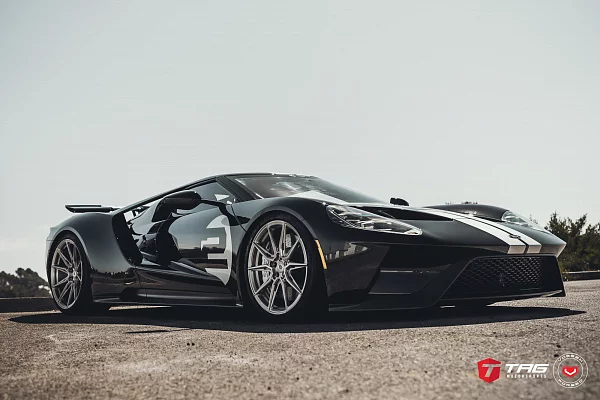 Фото дисков Vossen EVO-2R Глянцевый тонированный лак на Ford GT II