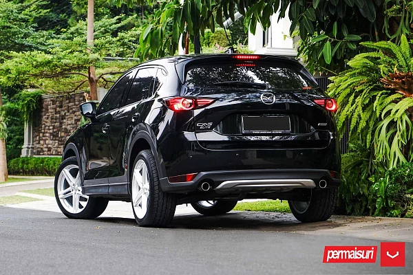 Фото дисков Vossen VFS-5 Серебро на Mazda CX-5 II