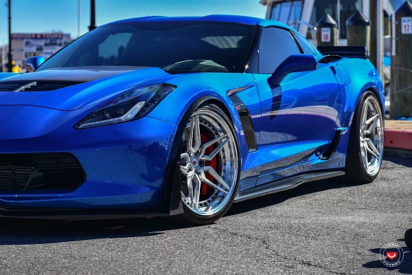 Фото дисков Vossen M-X1 (3-Piece) Глянцевый лак на Chevrolet Corvette C7