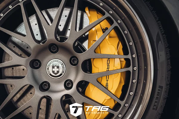 Фото дисков HRE 540C Сатиновый темный лак на Porsche Taycan I