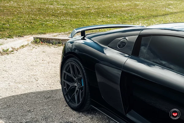 Фото дисков Vossen S21-01 Сатиновый темный лак на Audi R8 (4S)