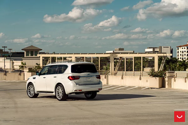 Фото дисков Vossen HF6-1 Серебро на Infiniti QX80 I