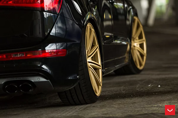 Фото дисков Vossen CV4 Сатиновое золото на Audi Q5 (8R)