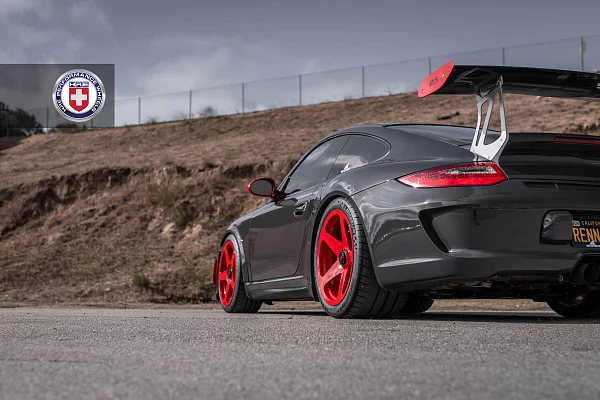 Фото дисков HRE 305M Красный глянец на Porsche 911 VI