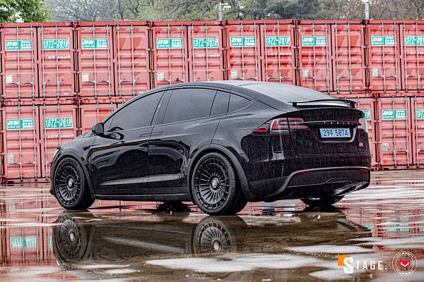 Фото дисков Vossen S21-12 Черный сатин на Tesla Model X