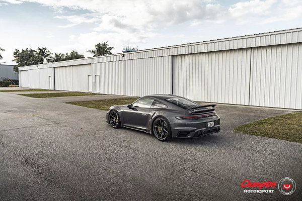 Фото дисков Vossen RS92 Глянцевый графит на Porsche 911 VIII