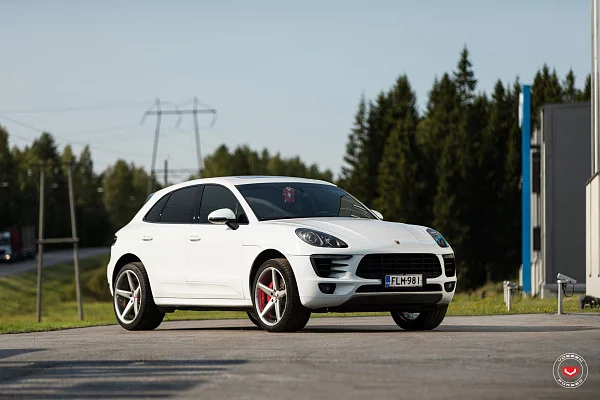 Фото дисков Vossen CG-201 Глянцевый лак на Porsche Macan I