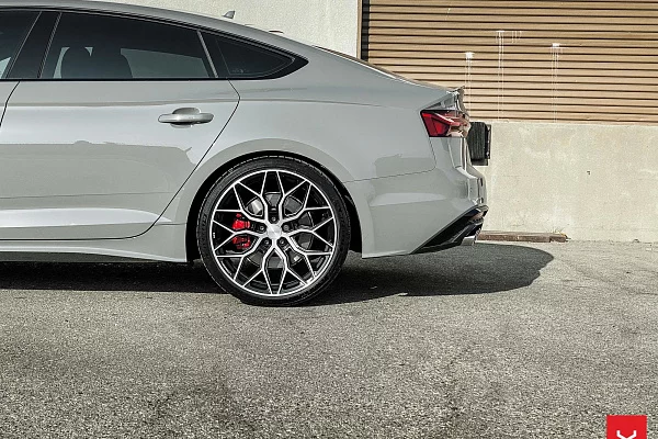 Фото дисков Vossen HF-2 Алмазная проточка на Audi A/S/RS 5 (F5)