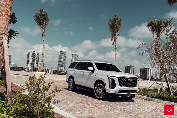 Фото дисков Vossen HF-8 Глянцевый лак на Cadillac Escalade V