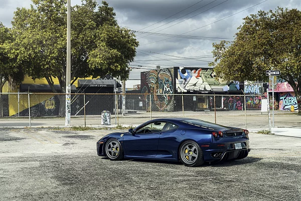 Фото дисков Rotiform ROC-H Матовый графит на Ferrari F430