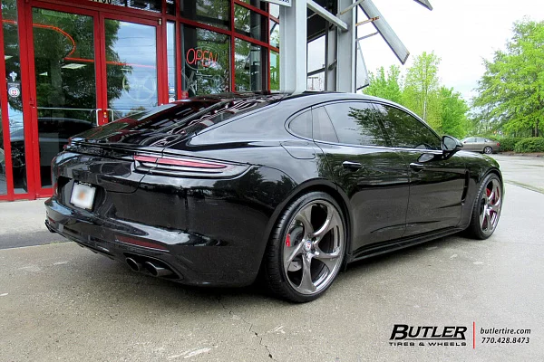 Фото дисков HRE 522M Полированный лак на Porsche Panamera III