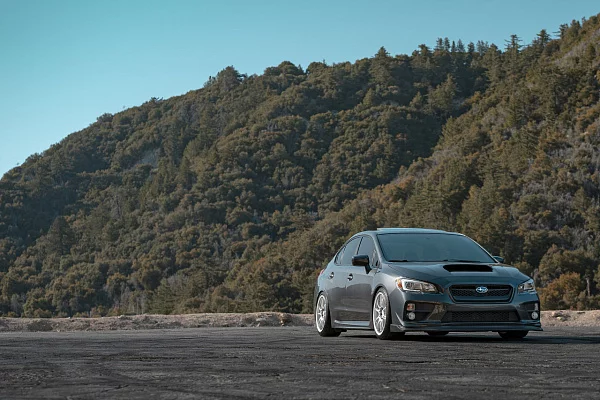Фото дисков Motegi Racing MF412 SS5 Серебро на Subaru WRX VA