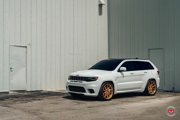 Фото дисков Vossen EVO-2 Глянцевая медь на Jeep Grand Cherokee IV