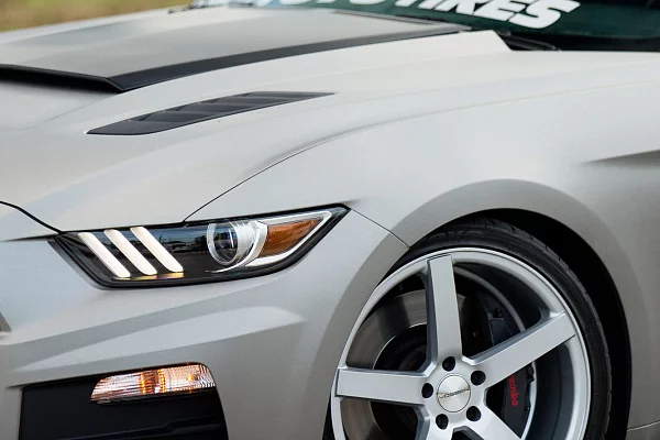 Фото дисков Vossen CV3 Серебро на Ford Mustang VI