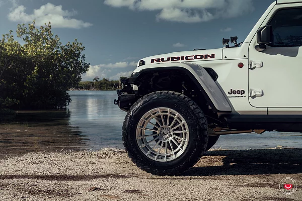 Фото дисков Vossen LCX-01 Глянцевый лак на Jeep Gladiator II (JT)