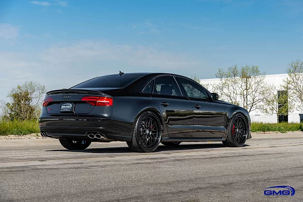 Фото дисков HRE 540C Черный сатин на Audi A/S 8 (D4)