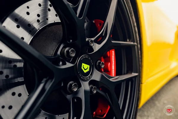 Фото дисков Vossen S21-01 Черный сатин на Porsche Cayman II
