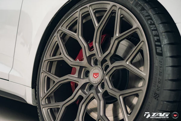 Фото дисков Vossen S17-01 Глянцевый темный лак на Audi A/S/RS 5 (F5)
