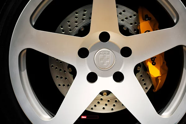 Фото дисков HRE 305M Сатиновый лак на Porsche 911 IV