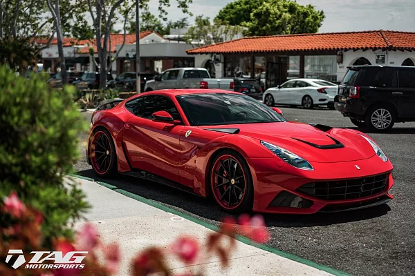Фото дисков HRE S204H Черный сатин на Ferrari F12