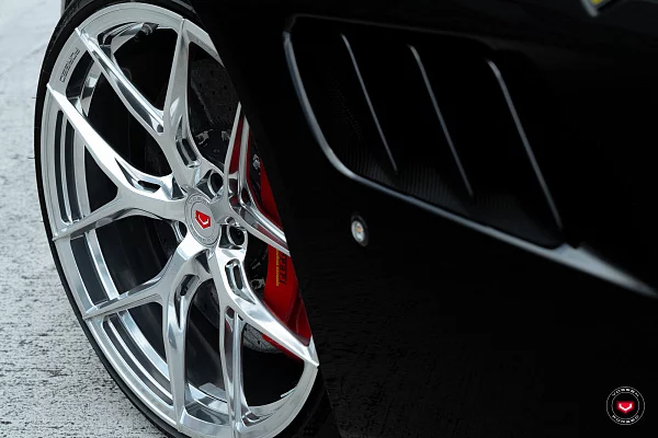 Фото дисков Vossen S21-01 Полированный лак на Ferrari GTC4Lusso