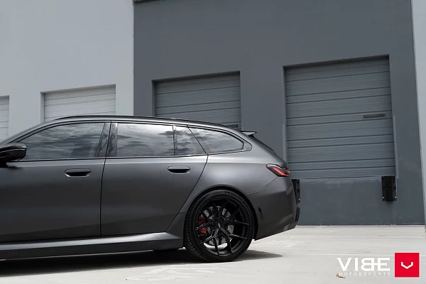 Фото дисков Vossen HF-5 Черный глянец на BMW 5/M5 (G60/G90)
