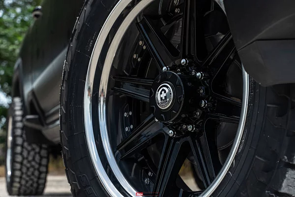 Фото дисков HRE HD188 Черный глянец на GMC Sierra IV