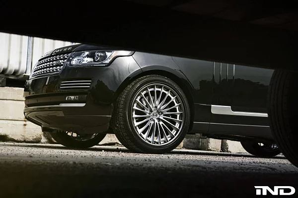 Фото дисков HRE S209H Сатиновый тонированный лак на Range Rover IV