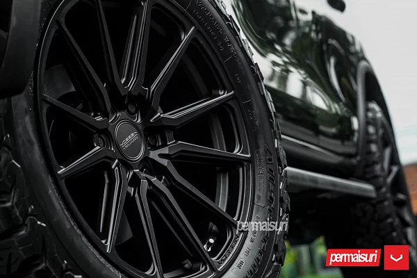 Фото дисков Vossen HF6-1 Черный сатин на Toyota Fortuner II
