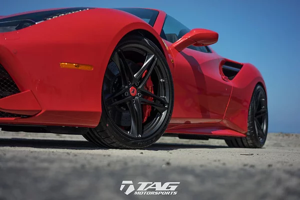 Фото дисков HRE P207 Черный сатин на Ferrari 488