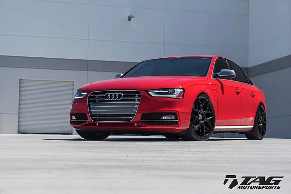 Фото дисков HRE FF01 Черный сатин на Audi A/S/RS 4 (B8)