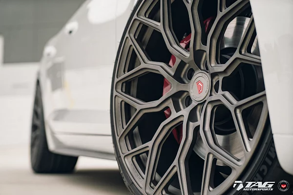 Фото дисков Vossen S17-01 Глянцевый темный лак на Audi A/S/RS 5 (F5)
