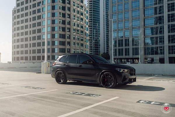 Фото дисков Vossen EVO-4 Черный глянец на BMW X5/X5 M (G05/F95)
