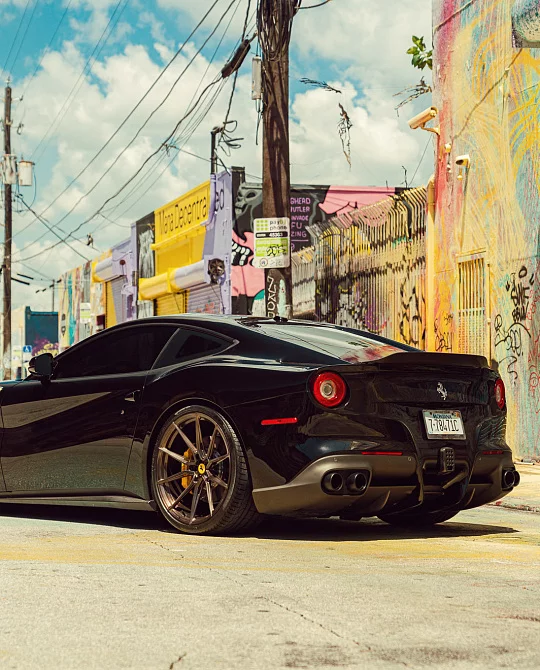 Фото дисков EVO-2R Глянцевая темная бронза на Ferrari F12