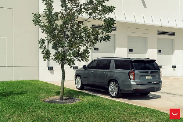 Фото дисков Vossen HF6-5 Серебро на Chevrolet Suburban XII