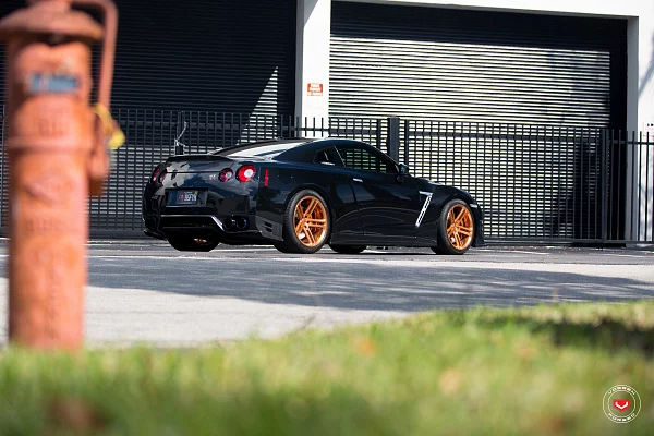 Фото дисков Vossen CG-202 Глянцевая медь на Nissan GT-R