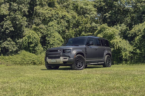 Фото дисков Black Rhino ALSTON Черный сатин на Land Rover Defender II