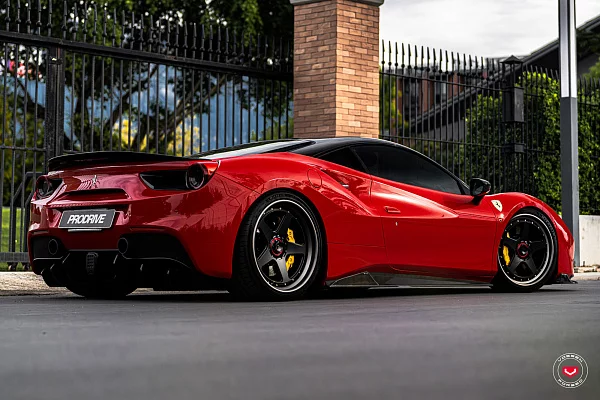 Фото дисков Vossen GEN-01 (3-Piece) Черный сатин на Ferrari 488