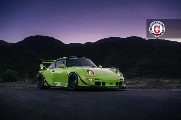 Фото дисков HRE 300 Черный сатин на Porsche 911 IV