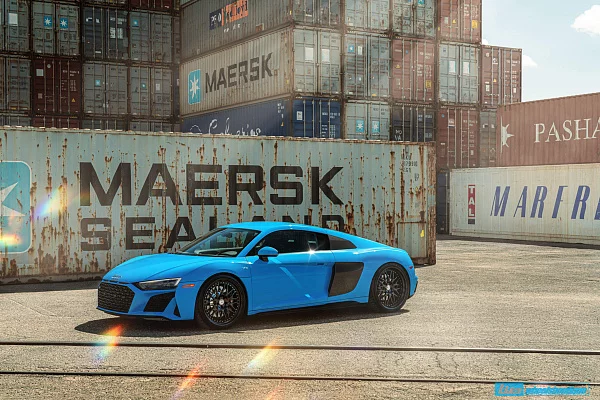 Фото дисков HRE 540C Черный глянец на Audi R8 (4S)