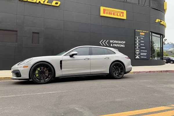 Фото дисков CEC C25 Черный сатин на Porsche Panamera II